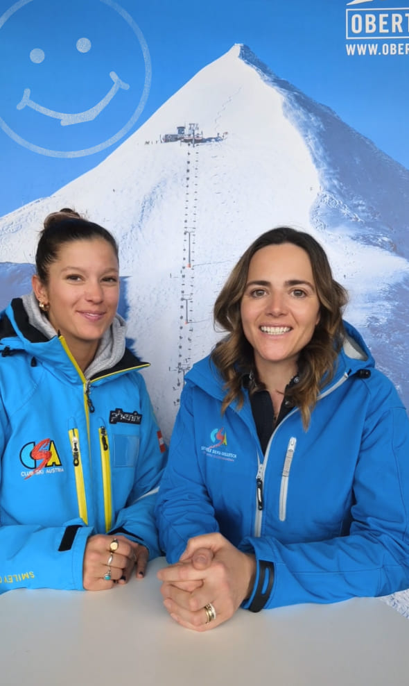 Silvia erzählt über die Snow Heroes in den verschiedenen Tätigkeitsbereichen.